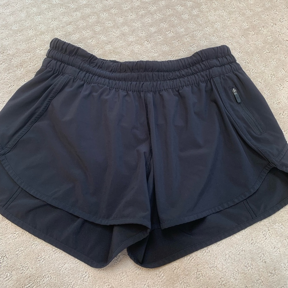 Black LULULEMON women’s shorts